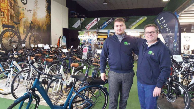 Mehdi Loirat et Pascal Janisson chez Bike Center à Nantes
