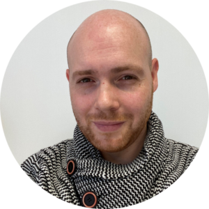 William, Chargé de communication